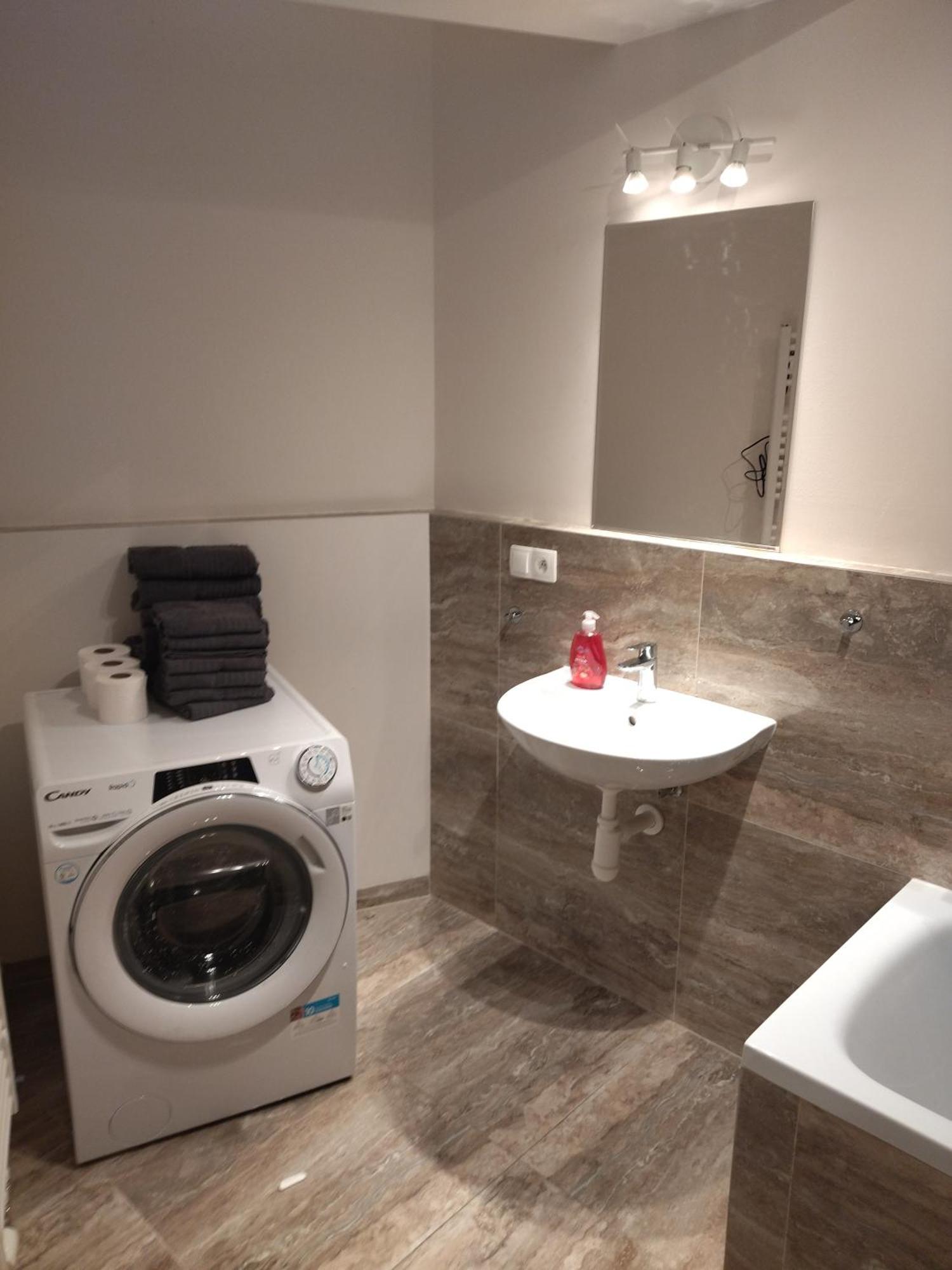 Apartamento Brand New #24 In Elite With Free Secure Parking In The Center *