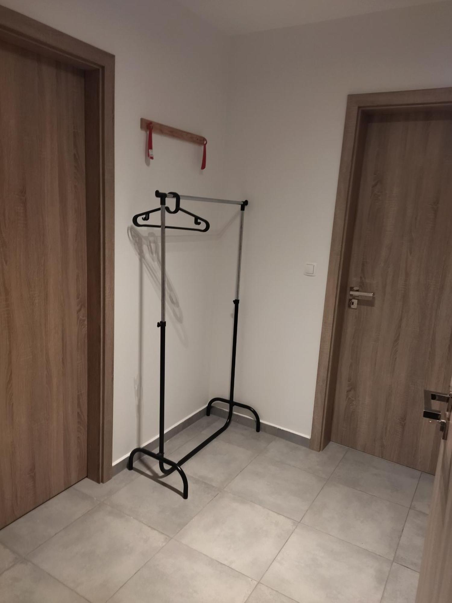 Brand New #24 In Elite With Free Secure Parking In The Center Praga
